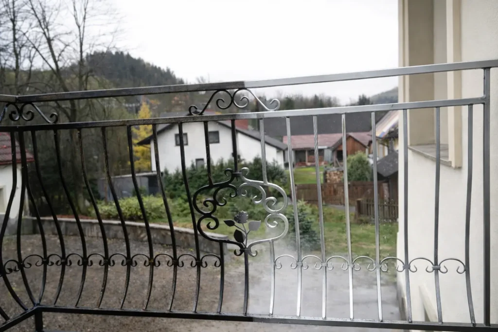 gorski_Laser_czyszczenie_laserem_barierka